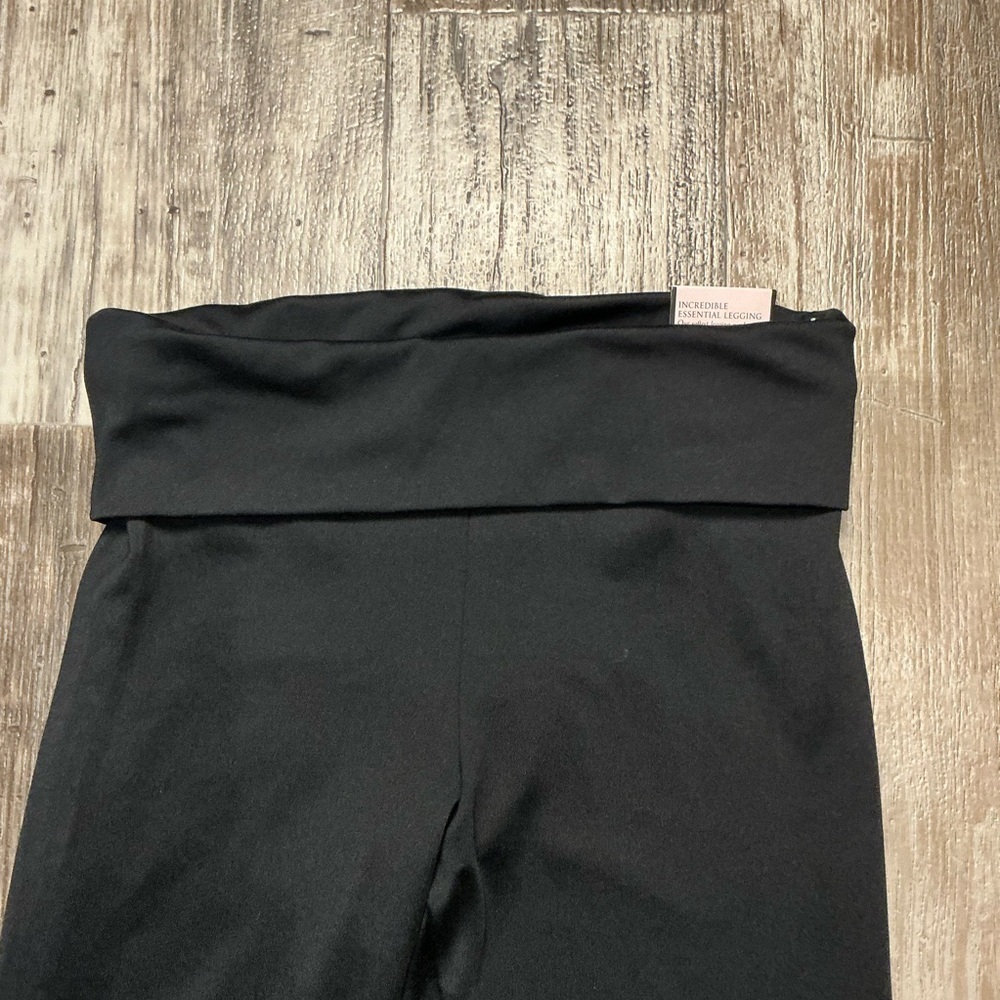 PINK Victoria Secrets Cropped Leggings Size 6 - Picture 2 of 9